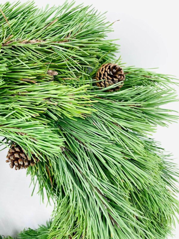 Adventskranz aus Bergkiefer